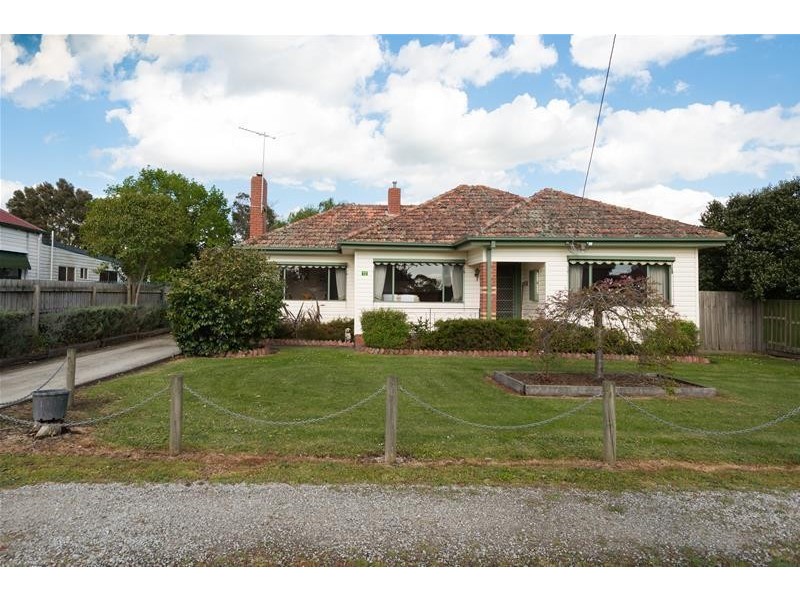 12 Main Street, Nar Nar Goon VIC 3812