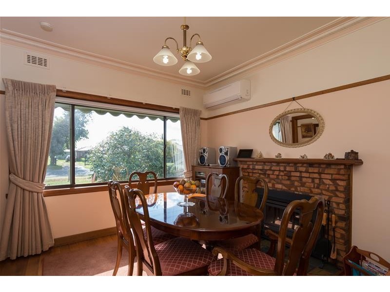 12 Main Street, Nar Nar Goon VIC 3812