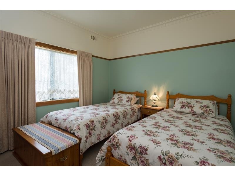 12 Main Street, Nar Nar Goon VIC 3812