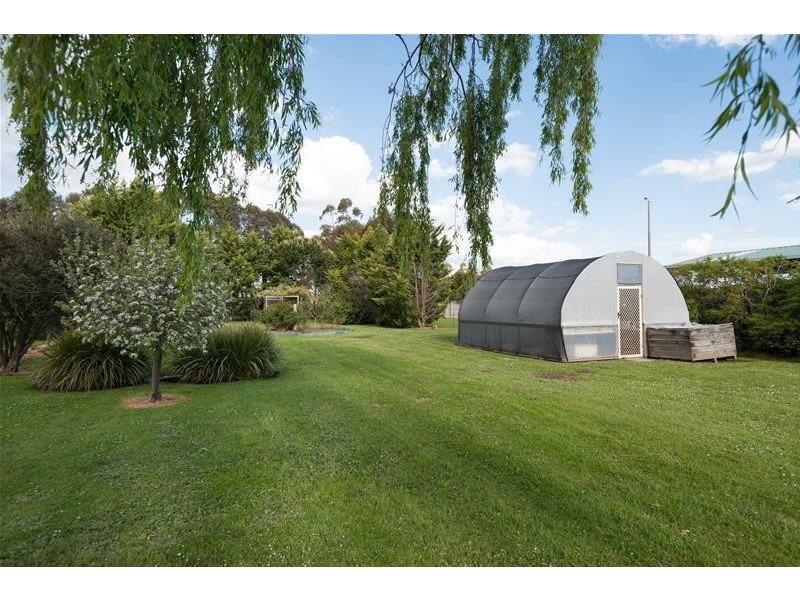 12 Main Street, Nar Nar Goon VIC 3812