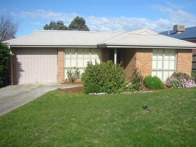 37 Homestead Road, Berwick VIC 3806