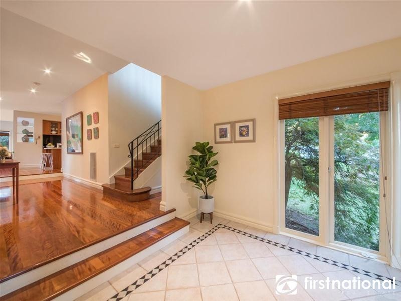 27-29 Quarry Hills Drive, Berwick VIC 3806