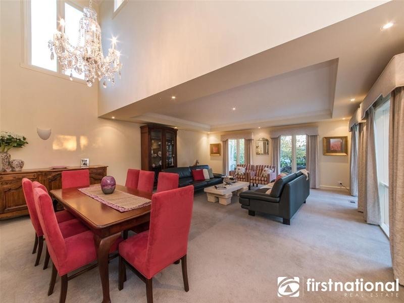 27-29 Quarry Hills Drive, Berwick VIC 3806