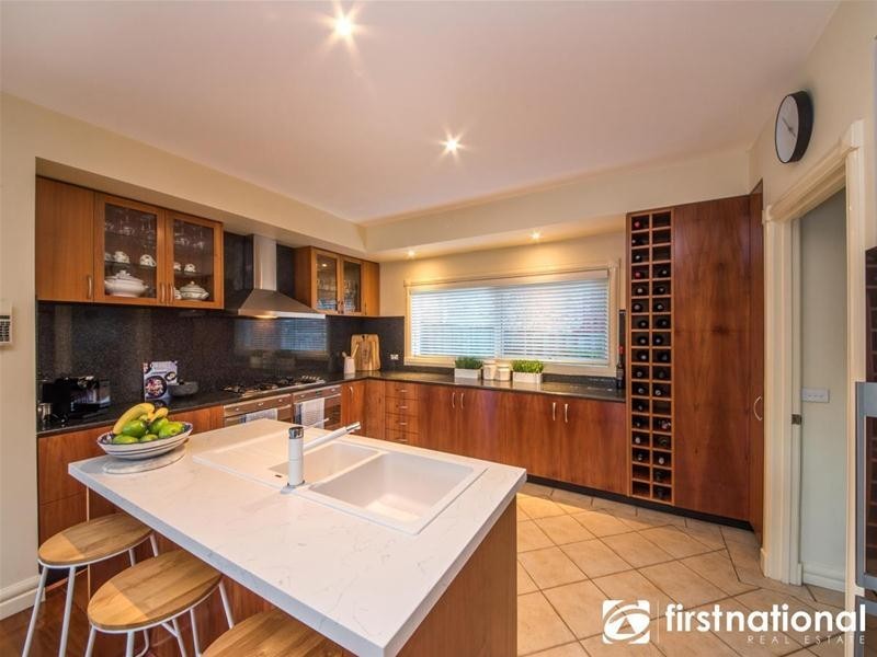 27-29 Quarry Hills Drive, Berwick VIC 3806