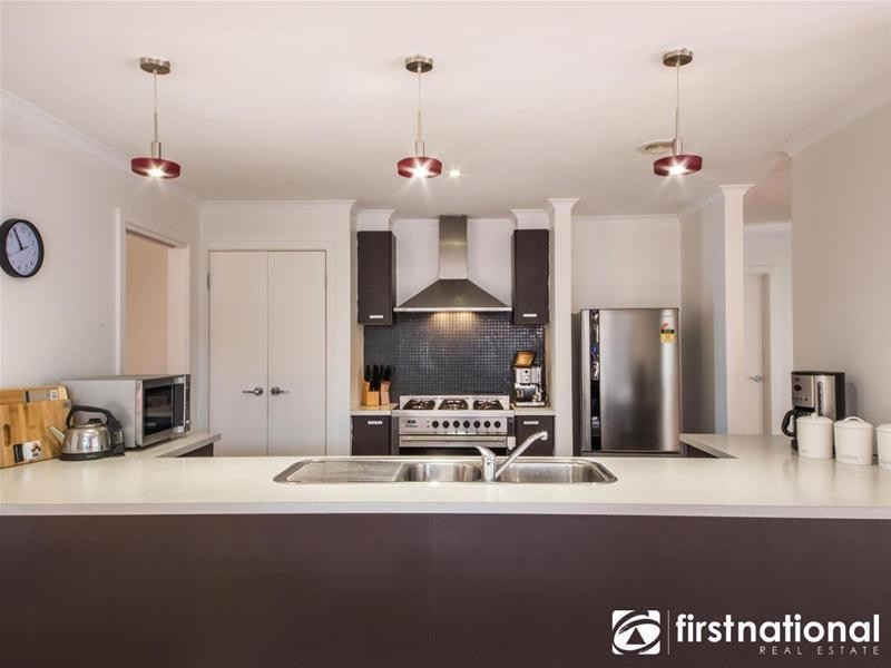 5 Suffolk Court, Cranbourne North VIC 3977