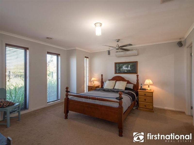 5 Suffolk Court, Cranbourne North VIC 3977