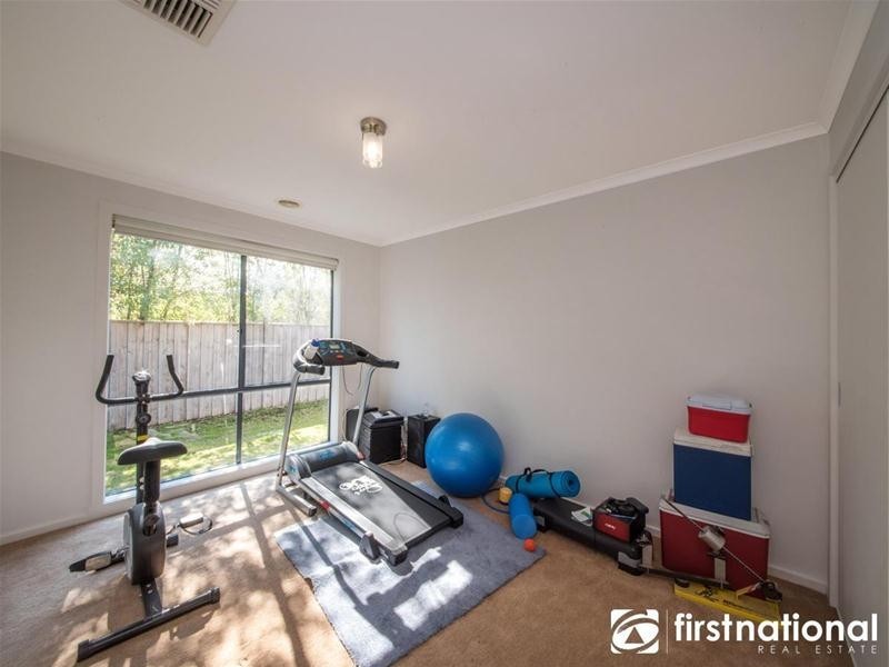 5 Suffolk Court, Cranbourne North VIC 3977