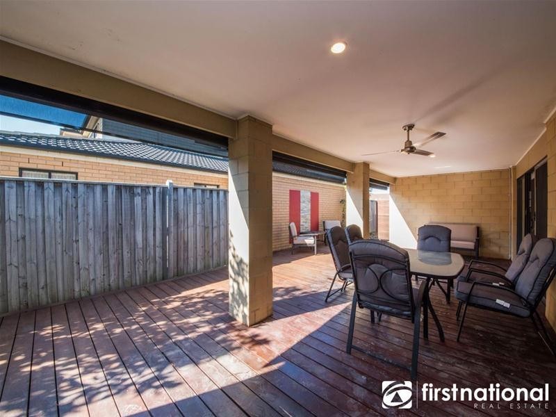 5 Suffolk Court, Cranbourne North VIC 3977