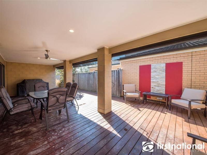 5 Suffolk Court, Cranbourne North VIC 3977