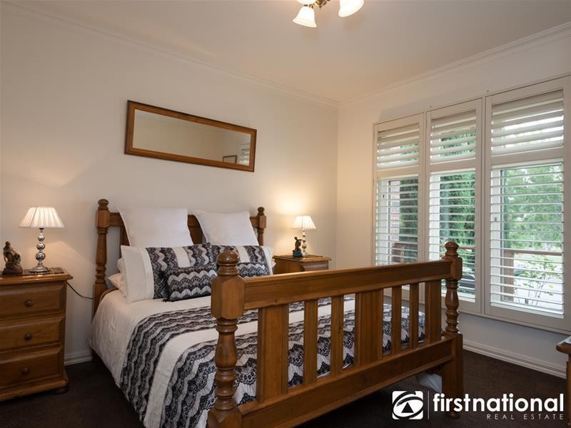 66 Fairholme Boulevard, Berwick VIC 3806