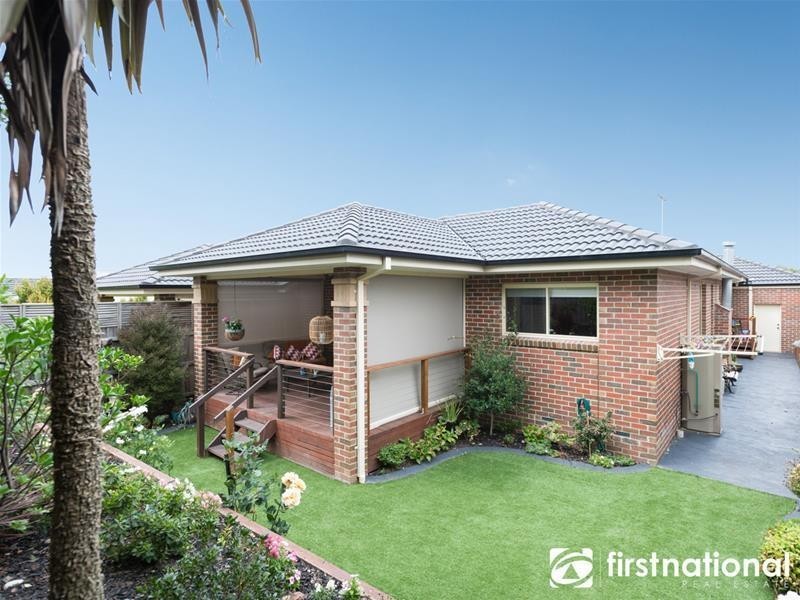 66 Fairholme Boulevard, Berwick VIC 3806