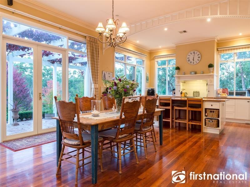 15 Montuna Grove, Guys Hill VIC 3807