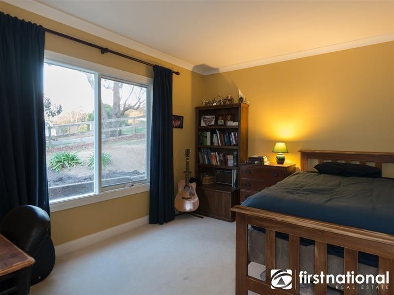 15 Montuna Grove, Guys Hill VIC 3807