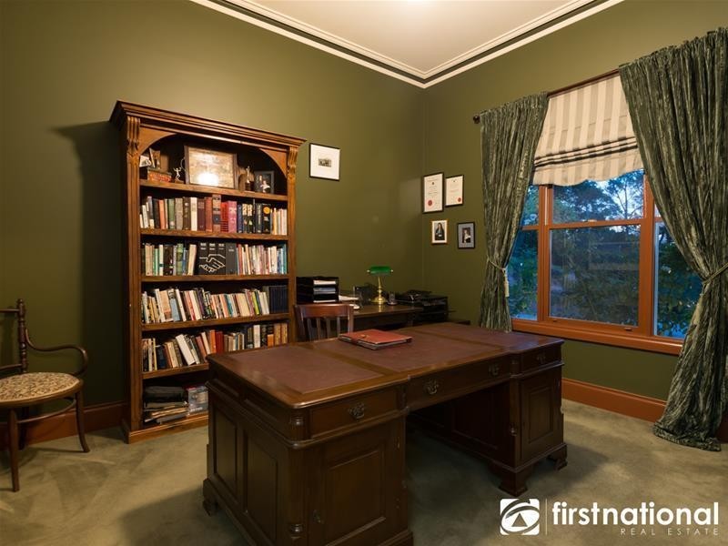 15 Montuna Grove, Guys Hill VIC 3807