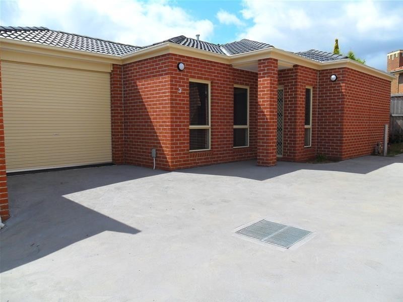 3/42 Inglis Road, Berwick VIC 3806
