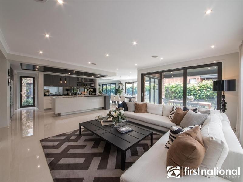 282 Alisma Boulevard, Cranbourne North VIC 3977