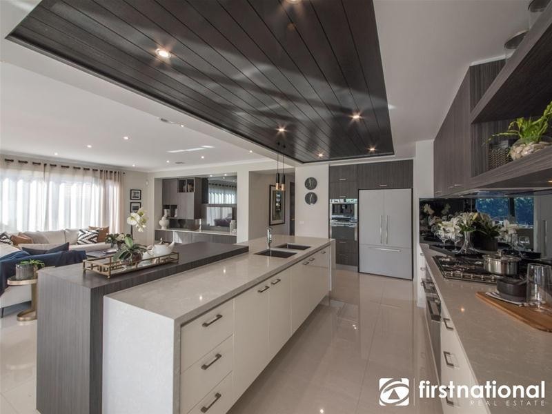 282 Alisma Boulevard, Cranbourne North VIC 3977