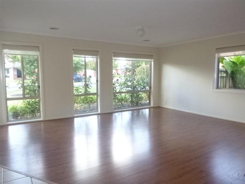 9 Balmaceda Court, Berwick VIC 3806