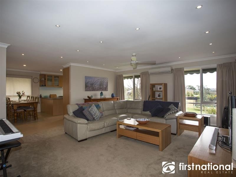 1 Jacques Road, Narre Warren North VIC 3804