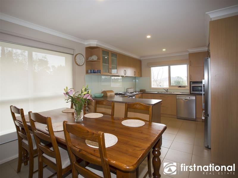 1 Jacques Road, Narre Warren North VIC 3804