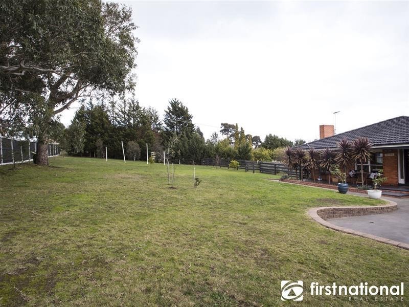 1 Jacques Road, Narre Warren North VIC 3804