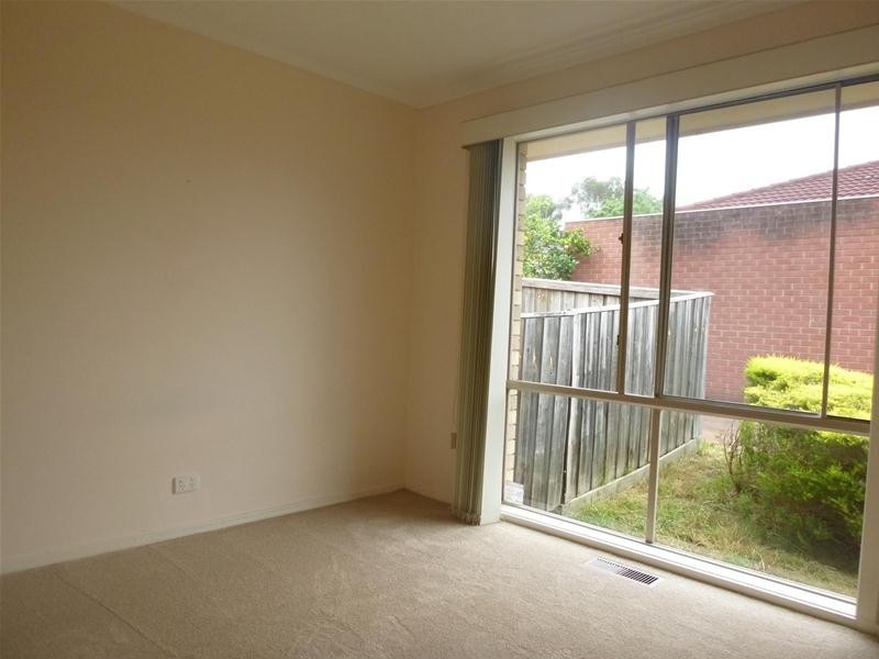 2/11 Landor Court, Narre Warren VIC 3805