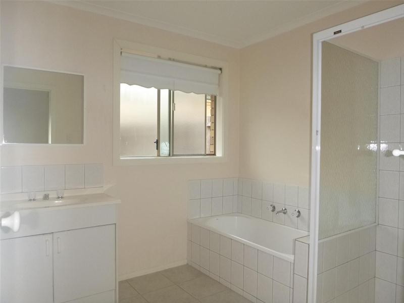 2/11 Landor Court, Narre Warren VIC 3805