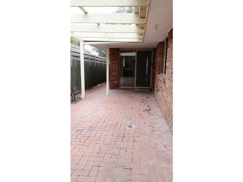 8 Tottington Rise, Berwick VIC 3806