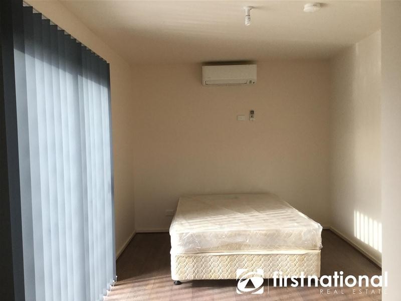 4/51 Henry Street, Pakenham VIC 3810