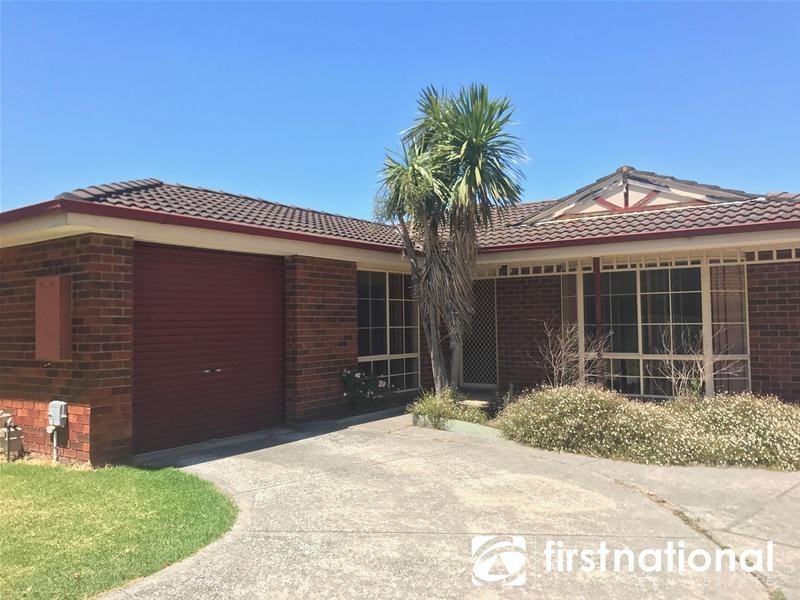 34 Garnet Close, Narre Warren VIC 3805