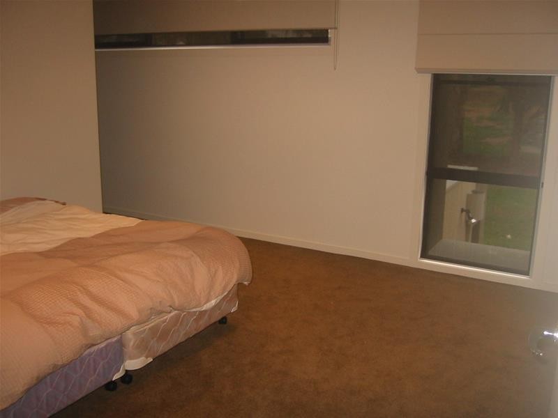 8 Manna Row, Officer VIC 3809