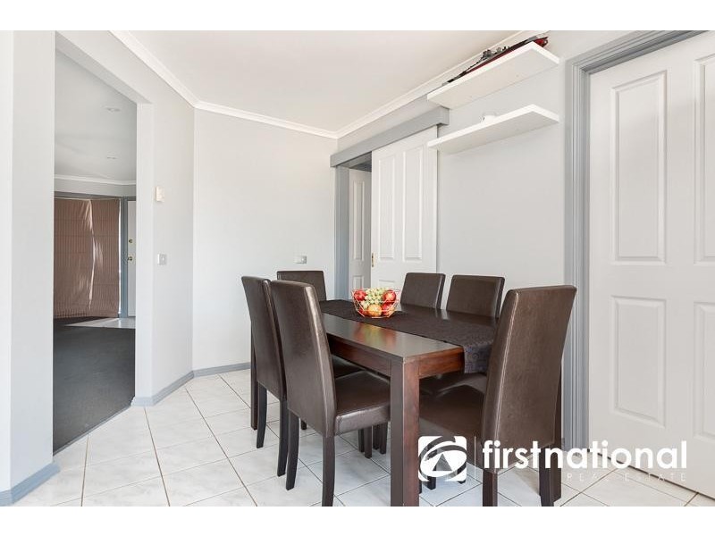 6 Riviera Drive, Pakenham VIC 3810