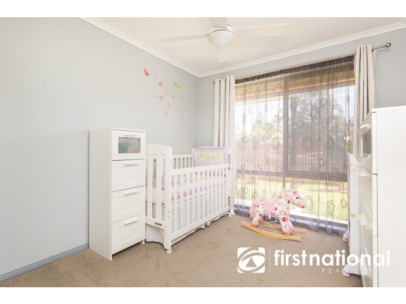 6 Riviera Drive, Pakenham VIC 3810