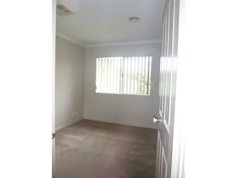 3 Middleton Grove, Berwick VIC 3806