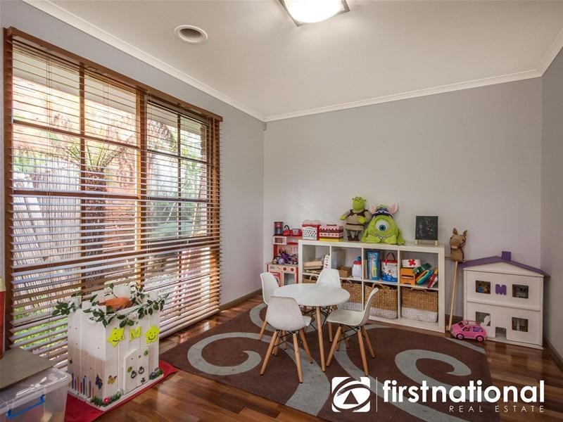 10 Oxenford Rise, Narre Warren South VIC 3805