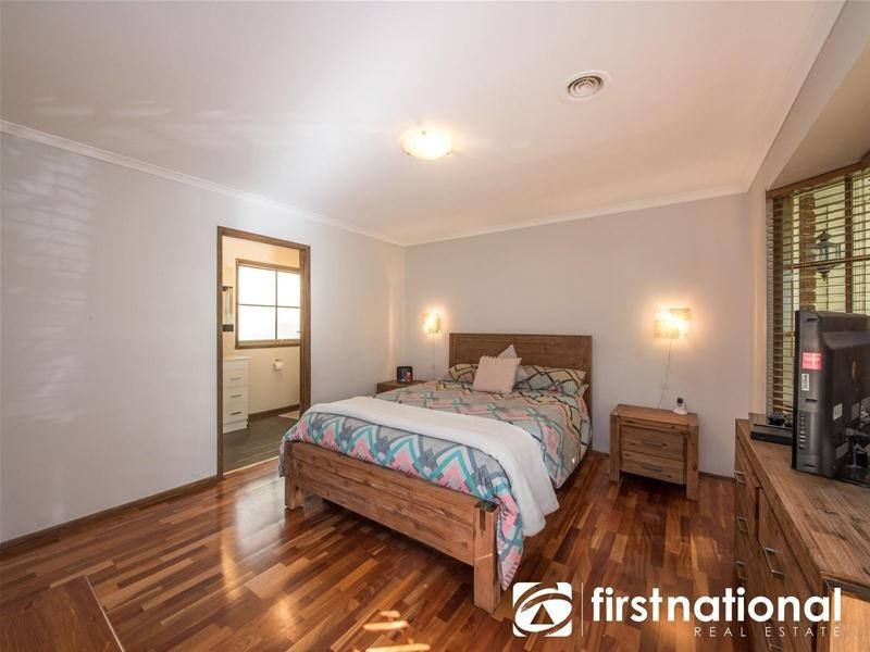 10 Oxenford Rise, Narre Warren South VIC 3805