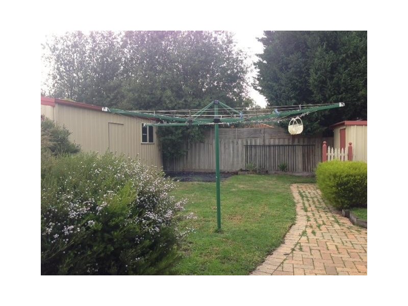 8 Festival Terrace, Berwick VIC 3806