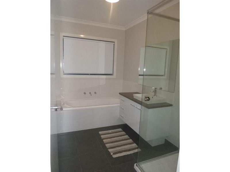 3 Ciliata Street, Cranbourne North VIC 3977