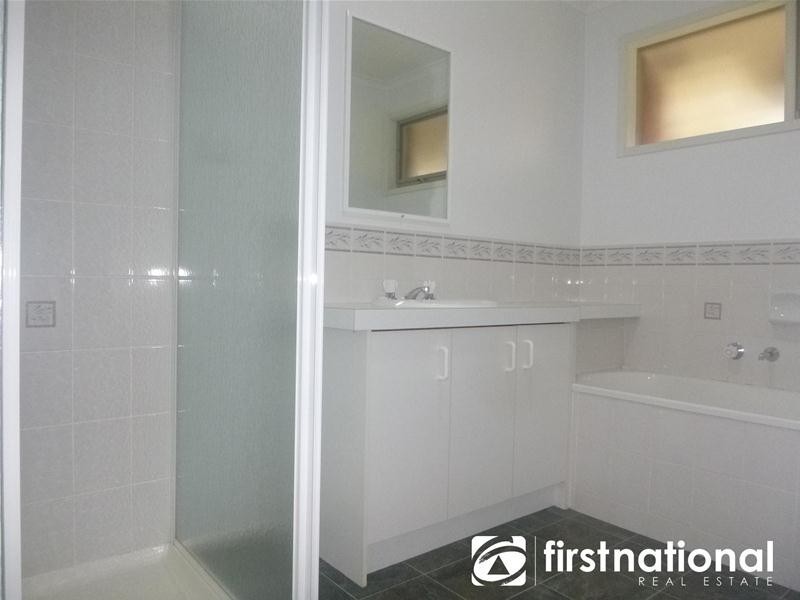 1 Ingram Close, Narre Warren VIC 3805