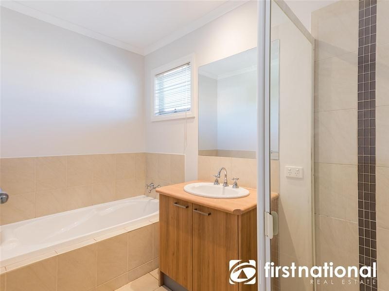 7 Hickory Drive, Narre Warren South VIC 3805