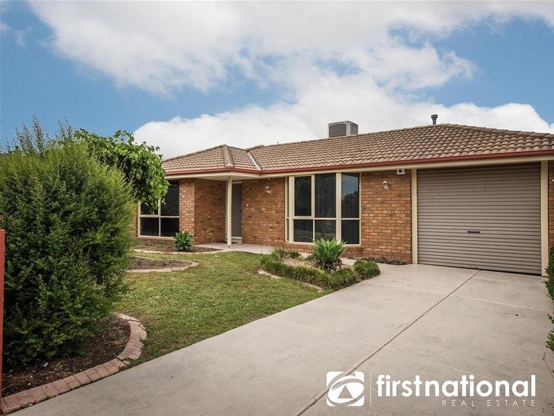 17 Amber Crescent, Narre Warren VIC 3805