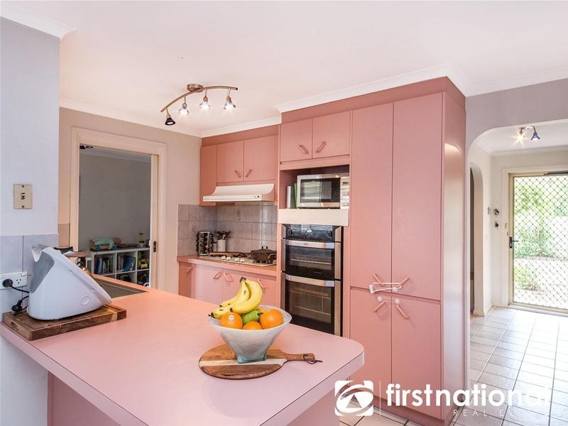 17 Amber Crescent, Narre Warren VIC 3805