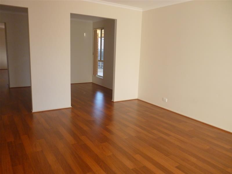 27 Turella Close, Berwick VIC 3806