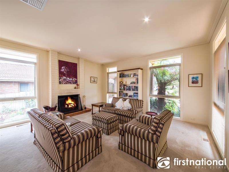 11 Clover Close, Berwick VIC 3806