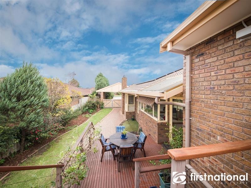 11 Clover Close, Berwick VIC 3806
