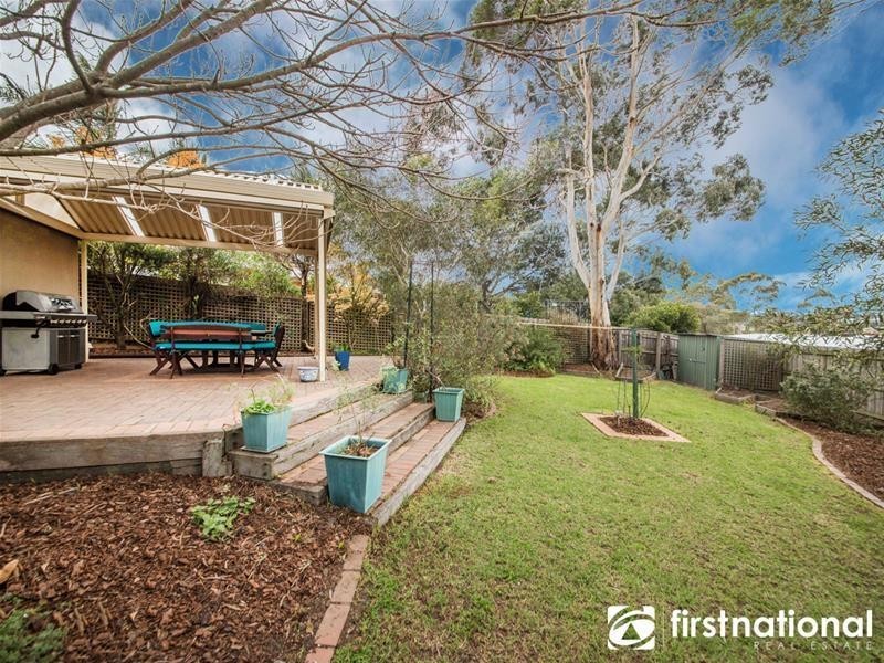 11 Clover Close, Berwick VIC 3806