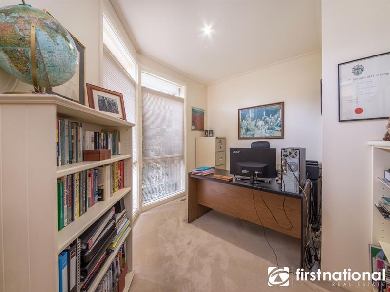 11 Clover Close, Berwick VIC 3806