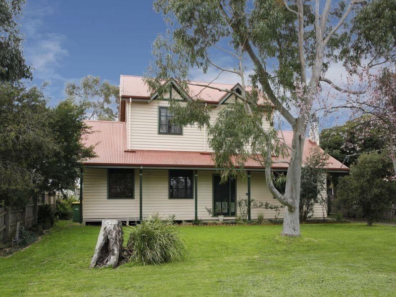 21 Station Street, Officer VIC 3809