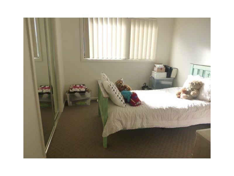 8/2-4 Edinburgh Drive, Beaconsfield VIC 3807