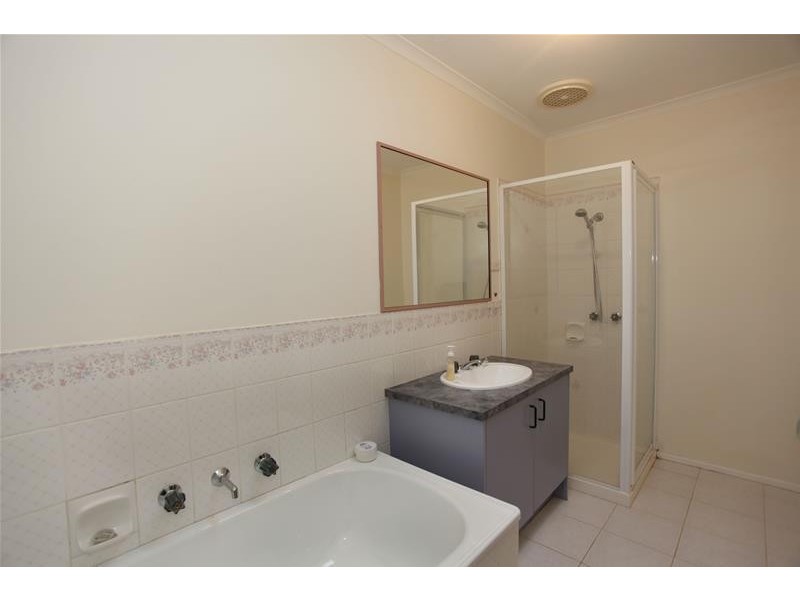 1 Wimmera Court, Berwick VIC 3806